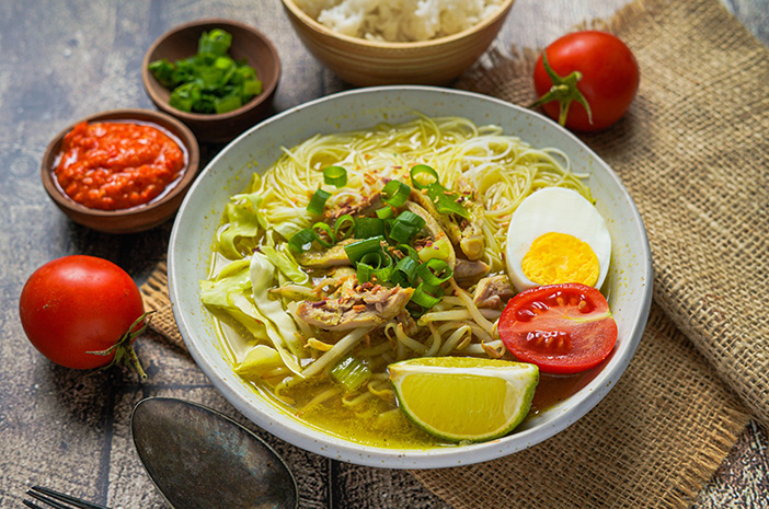 Soto Daging Madura: Kuah Bening yang Kaya Rempah